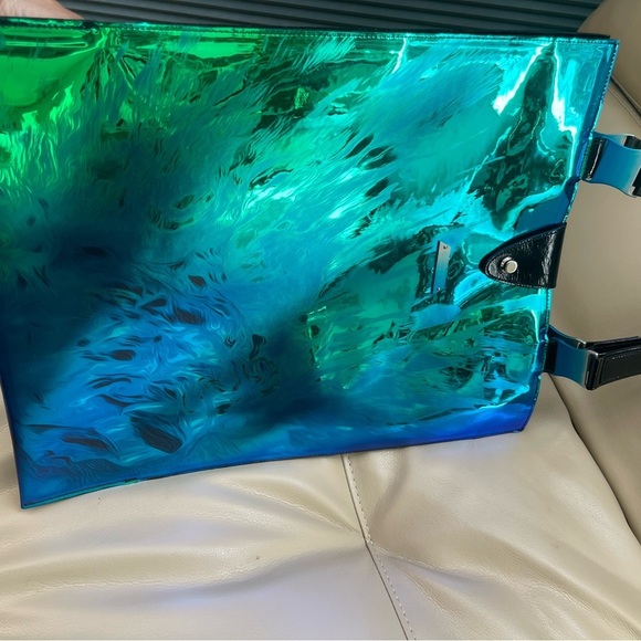 YUIMA NAKAZATO metallic envelope tote bag NEW - Picture 9 of 10